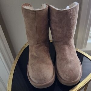 UGG Women's Brown Suede Winter Boots